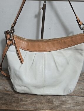 Coach Y2K Leather Two-Tone Hobo Bag - White & Tan Needs Love